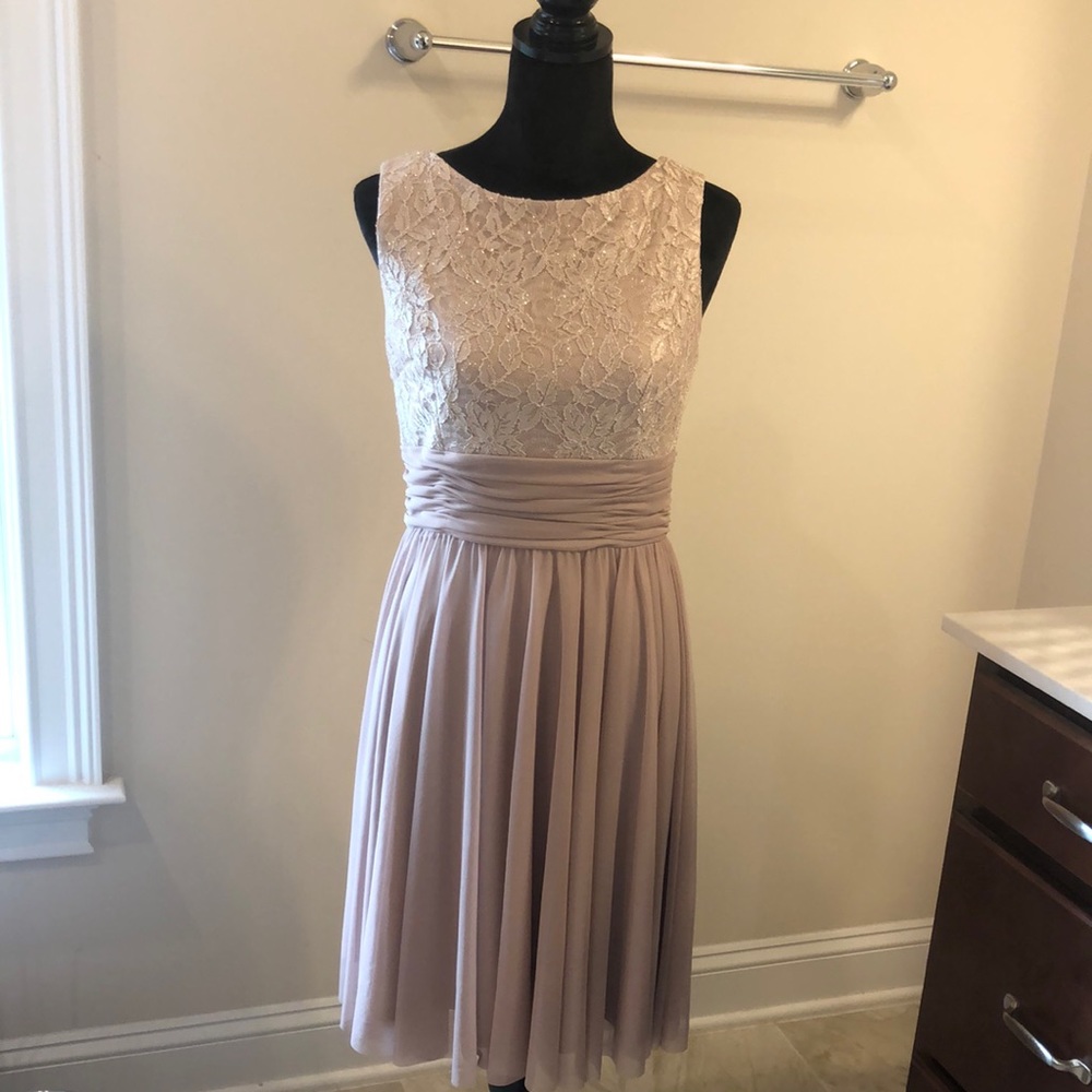 Beautiful JH Evenings night out/prom dress